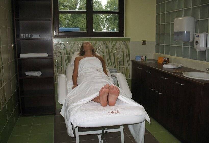 호텔 Rytwiany Pałac