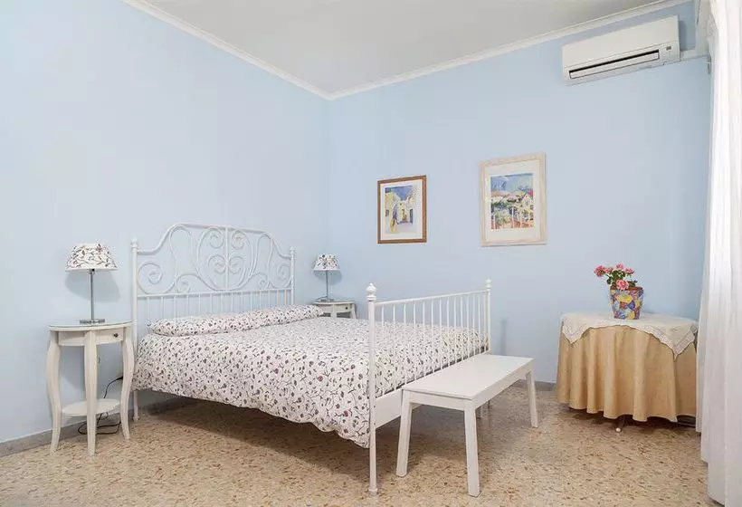 تختخواب و صبحانه A Casa A Testaccio