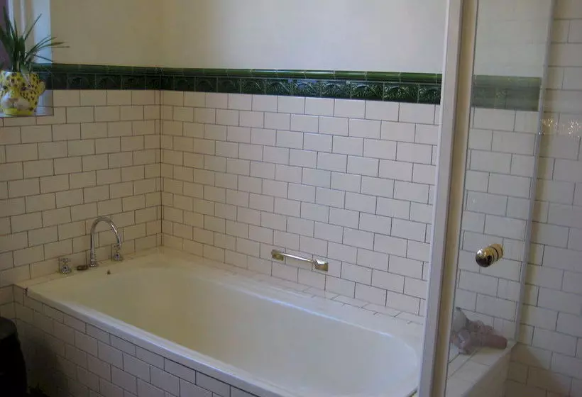 צימר Finches Country Guesthouse Hotel Beechworth