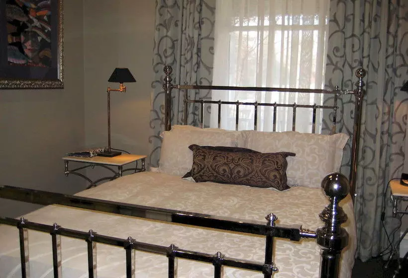 צימר Finches Country Guesthouse Hotel Beechworth