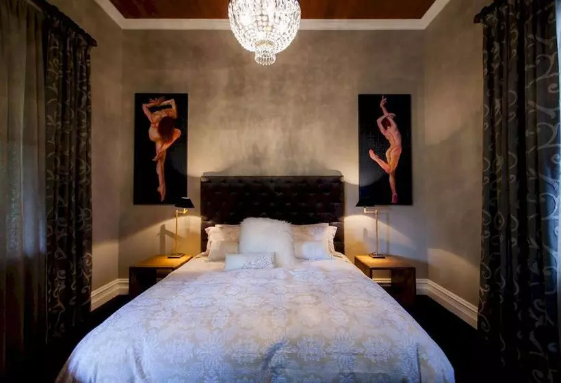 צימר Finches Country Guesthouse Hotel Beechworth