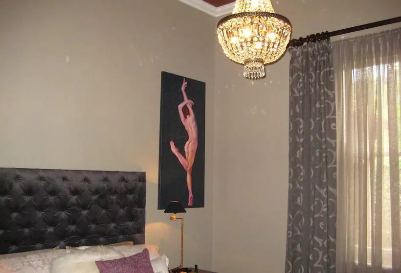 צימר Finches Country Guesthouse Hotel Beechworth