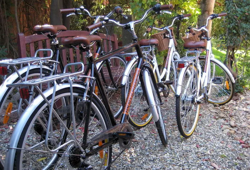 צימר Finches Country Guesthouse Hotel Beechworth