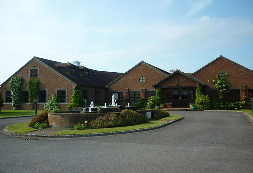 فندق Magnolia Park , Golf & Country Club