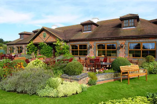 هتل Magnolia Park , Golf & Country Club