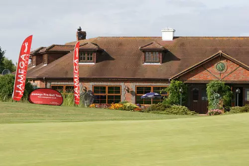 هتل Magnolia Park , Golf & Country Club