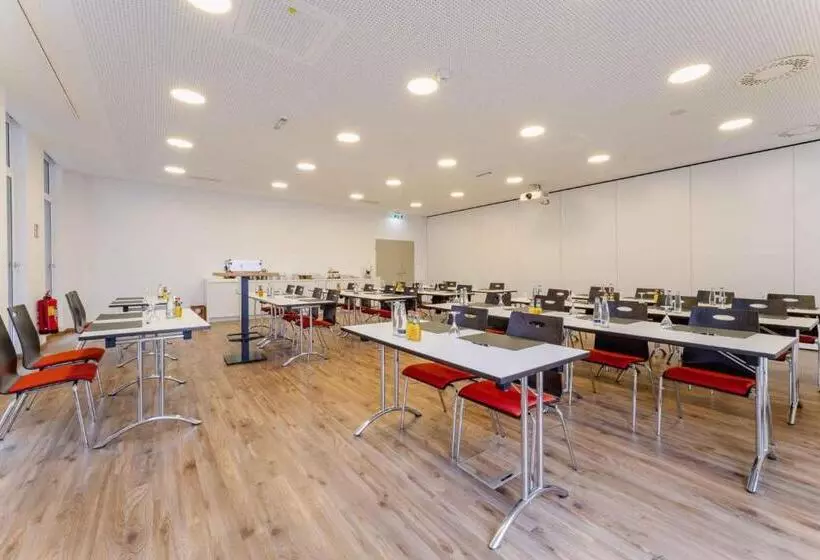 Отель Plaza Inn Dachau München