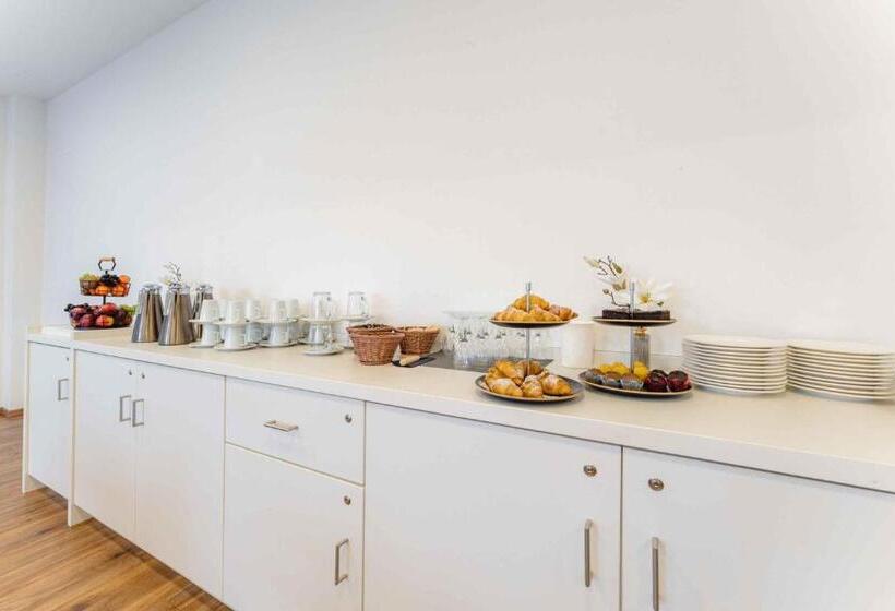 فندق Plaza Inn Dachau   München