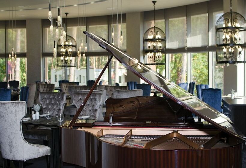 هتل Grand Admiral Resort & Spa