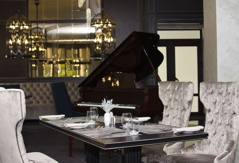 هتل Grand Admiral Resort & Spa