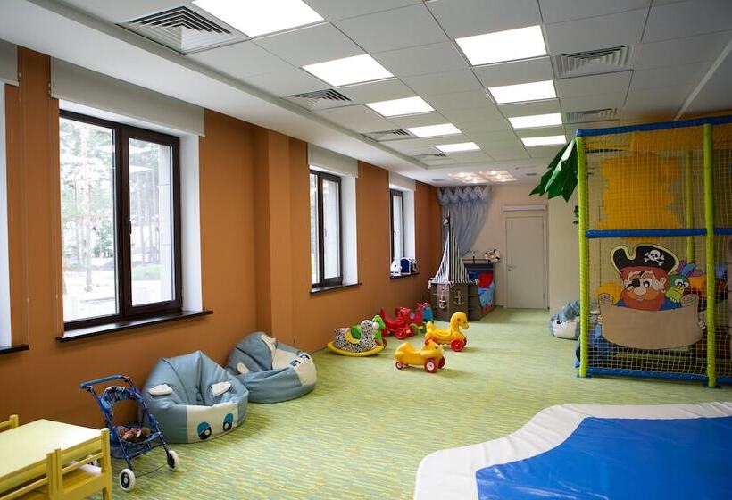 هتل Grand Admiral Resort & Spa