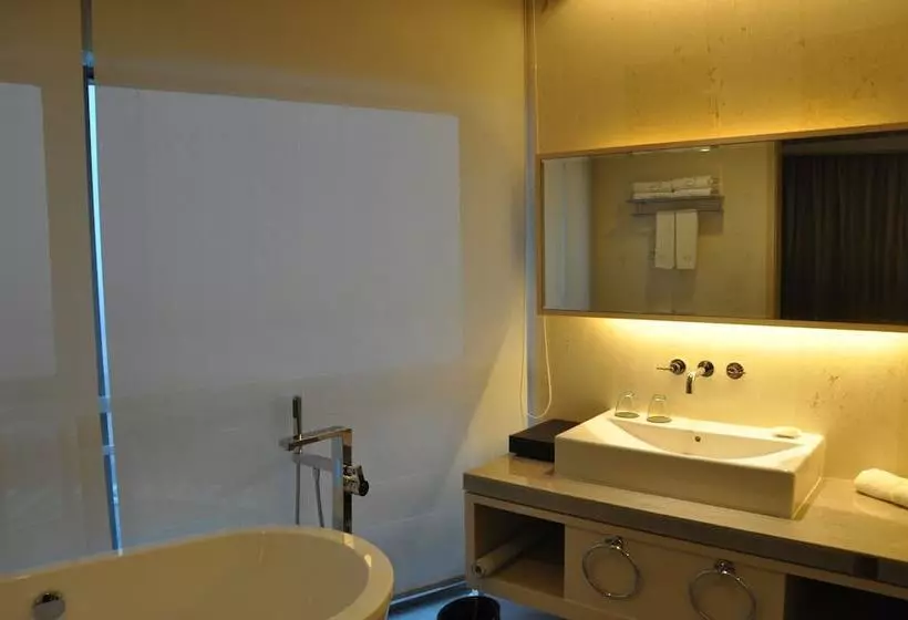 Grand Skylight International Hotel Gongqingcheng