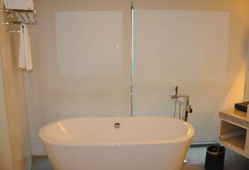 Grand Skylight International Hotel Gongqingcheng