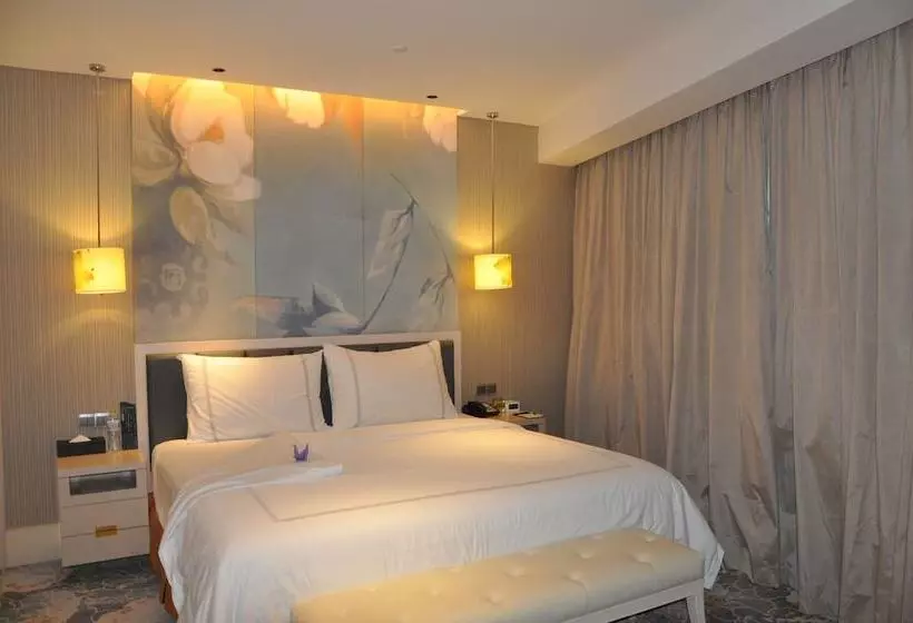 Grand Skylight International Hotel Gongqingcheng