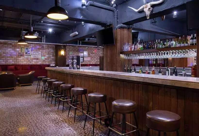 هتل Hilton Dushanbe