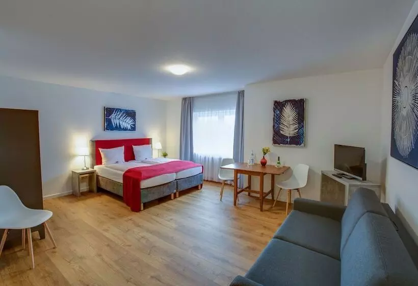 Отель Leo Muhlhausen