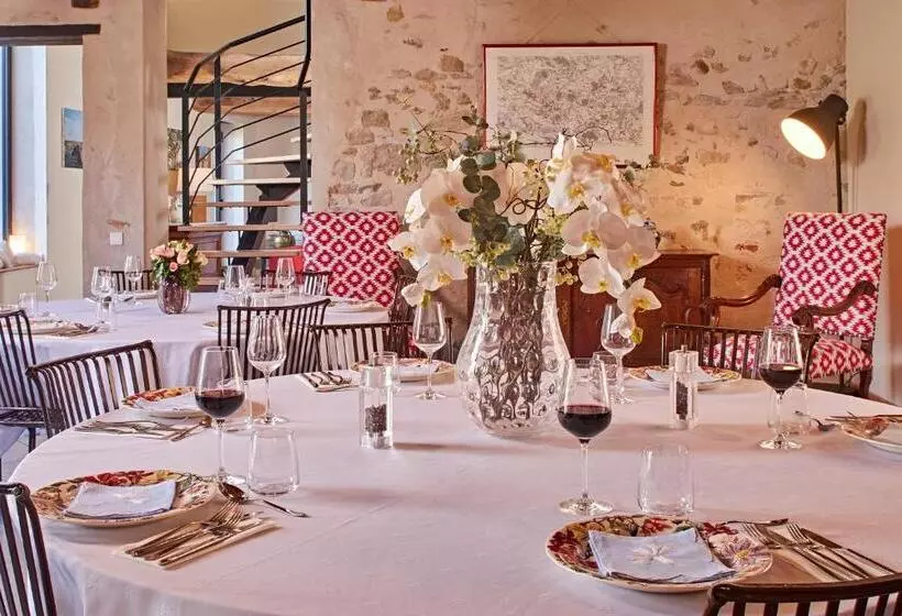 فندق Les Herbes Folles