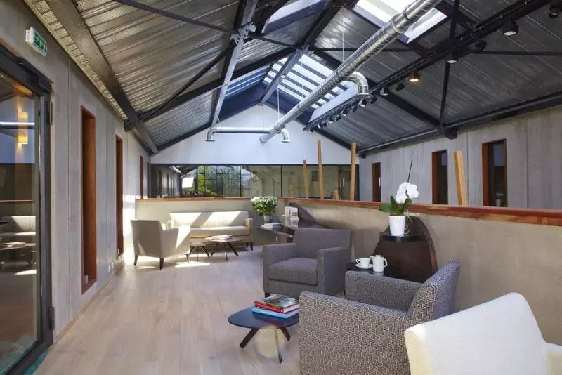 فندق Les Herbes Folles