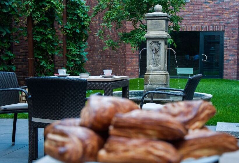 Отель Manufactura Design