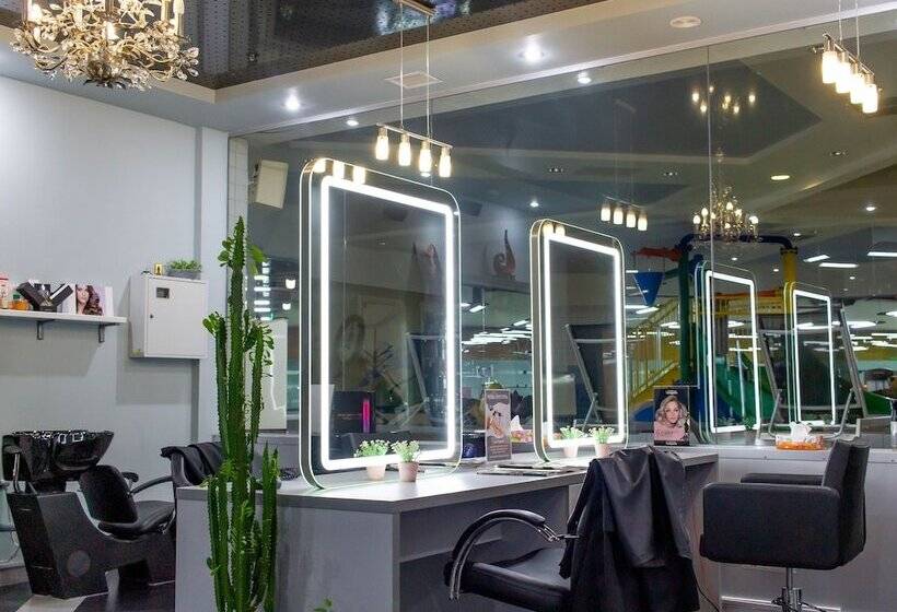 Отель Manufactura Design