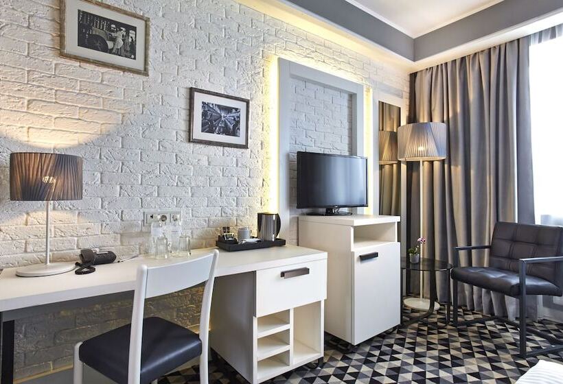 Отель Manufactura Design