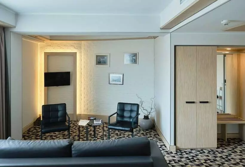 ホテル Manufactura Design