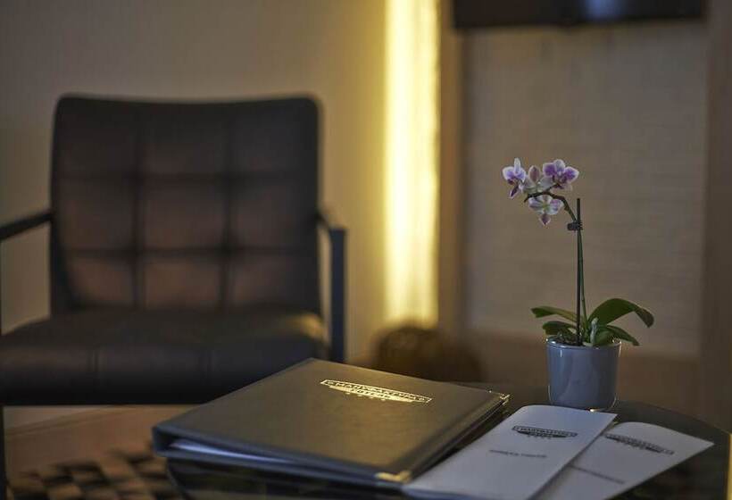 Отель Manufactura Design