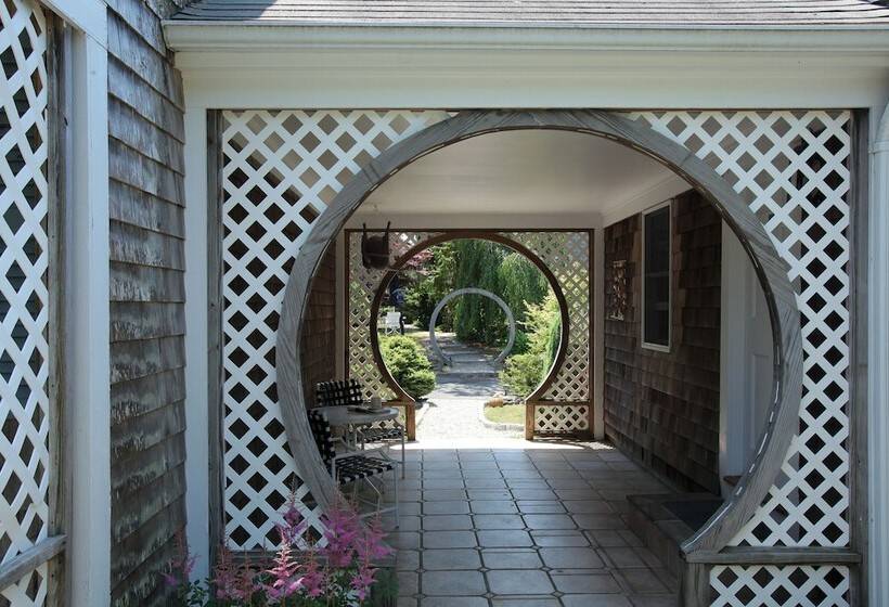 فندق Pleasant Bay Village Resort