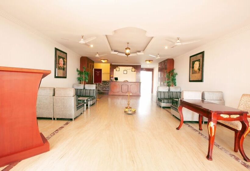 호텔 Sathyam Grand Resort, Sriperumbudur