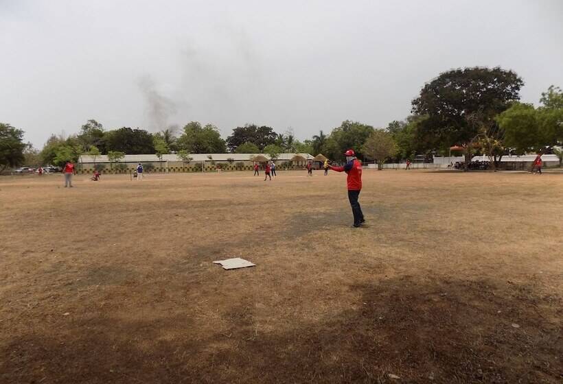 호텔 Sathyam Grand Resort, Sriperumbudur