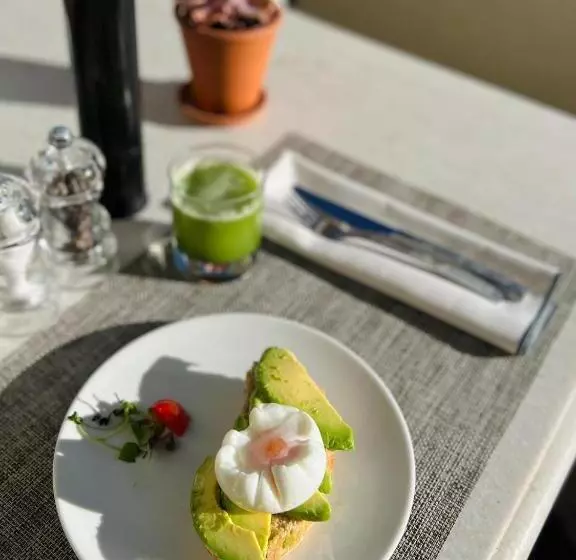 The Principal Madrid, Small Luxury Hotels