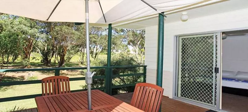 Отель The Retreat Port Stephens