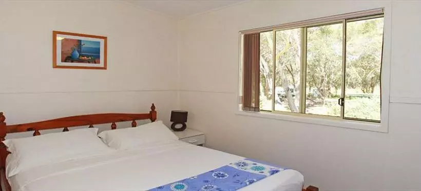 Отель The Retreat Port Stephens