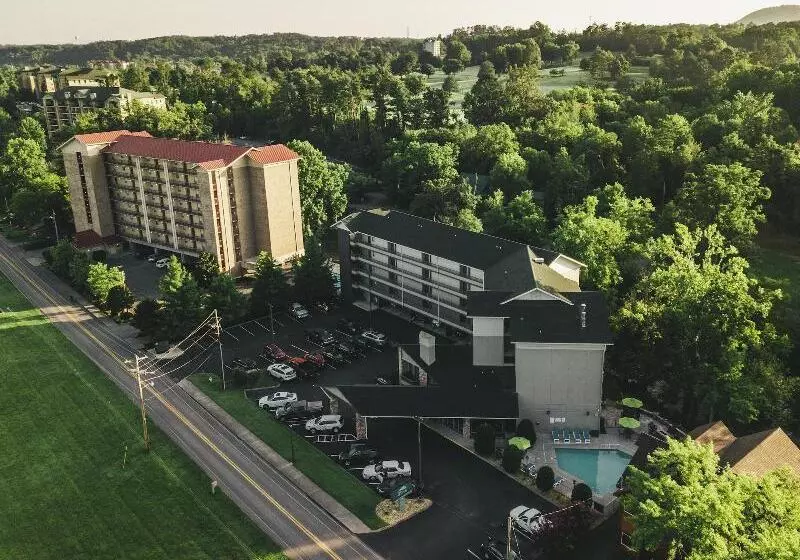 酒店 Twin Mountain Inn & Suites