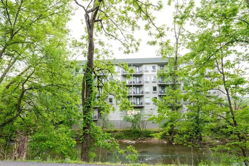 酒店 Twin Mountain Inn & Suites