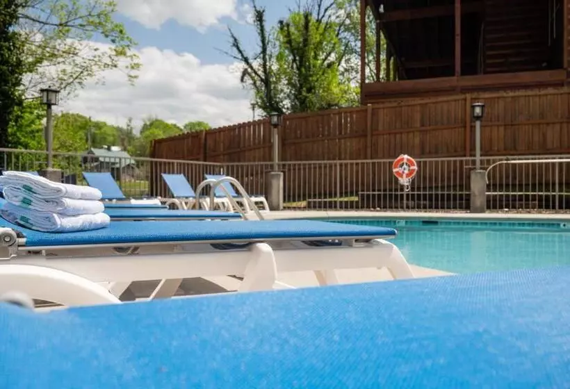 酒店 Twin Mountain Inn & Suites