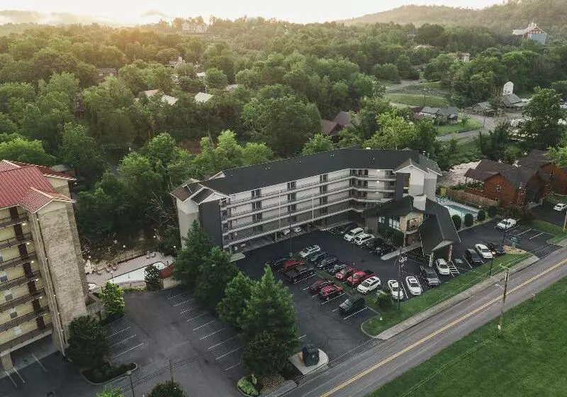 酒店 Twin Mountain Inn & Suites