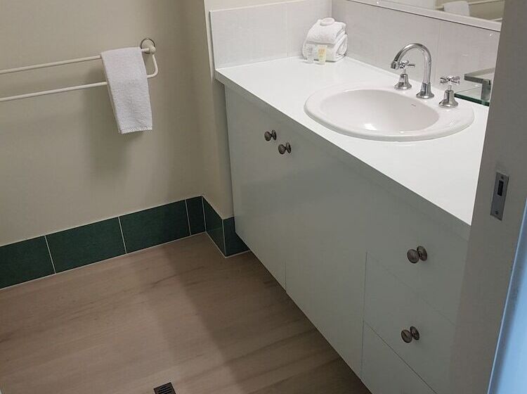 Key Largo Apartments