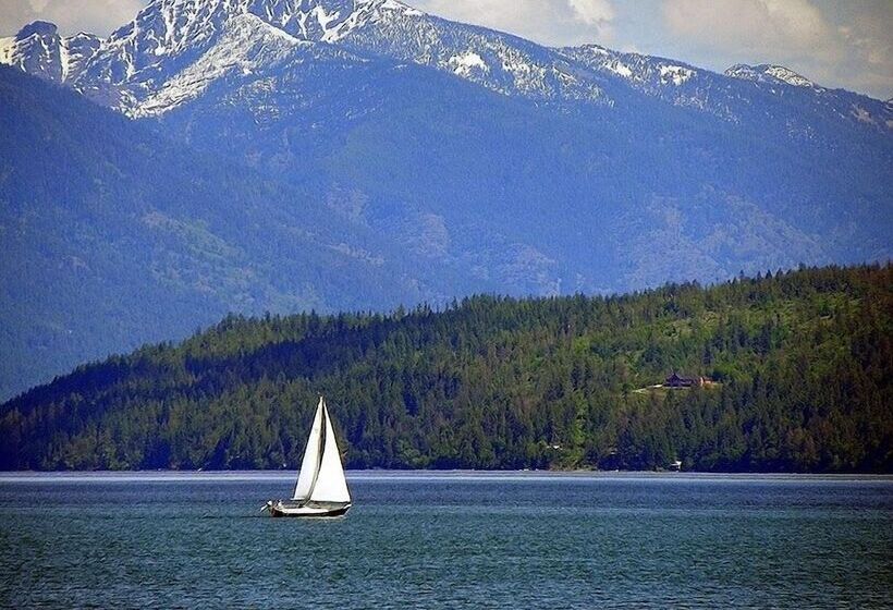 فندق على الطريق Clark Fork Lodge