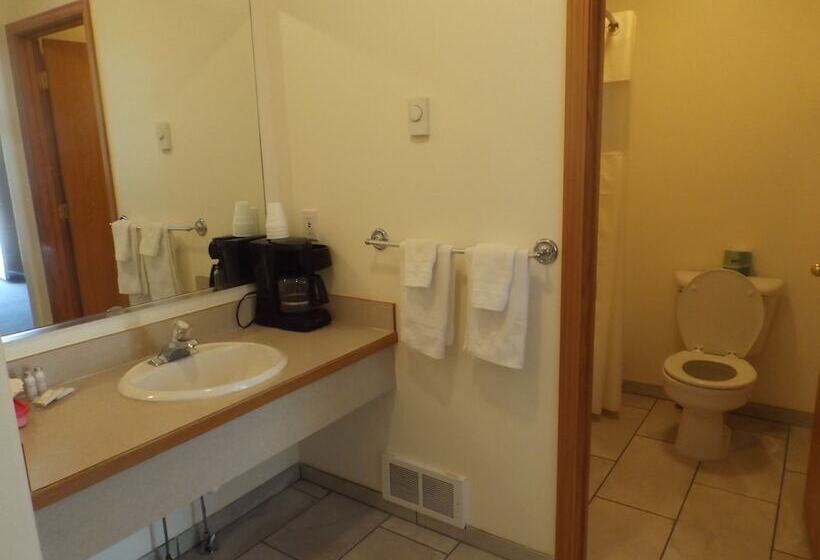 فندق على الطريق Clark Fork Lodge