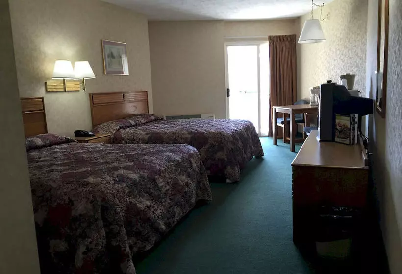 Norma Dan Motel   Near Dolly Parton S Stampede Dinner Attraction