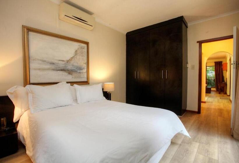 Panzió 39 On Church