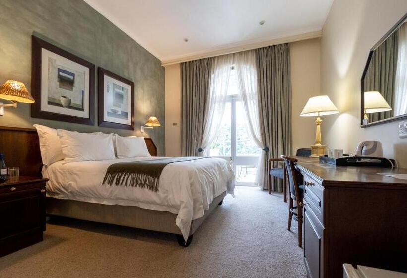 Panzió 39 On Church