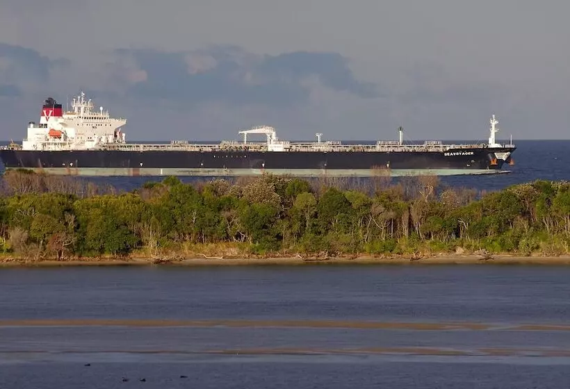 Riviere On Golden Beach
