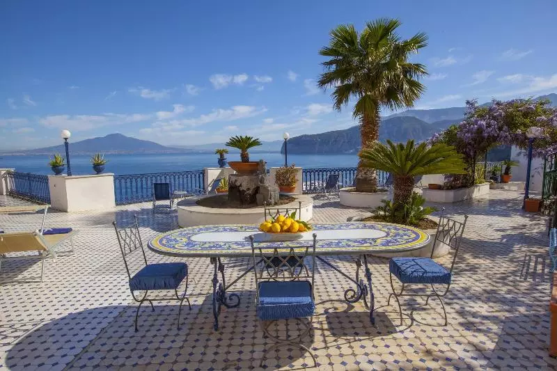 Villa La Terrazza Suites