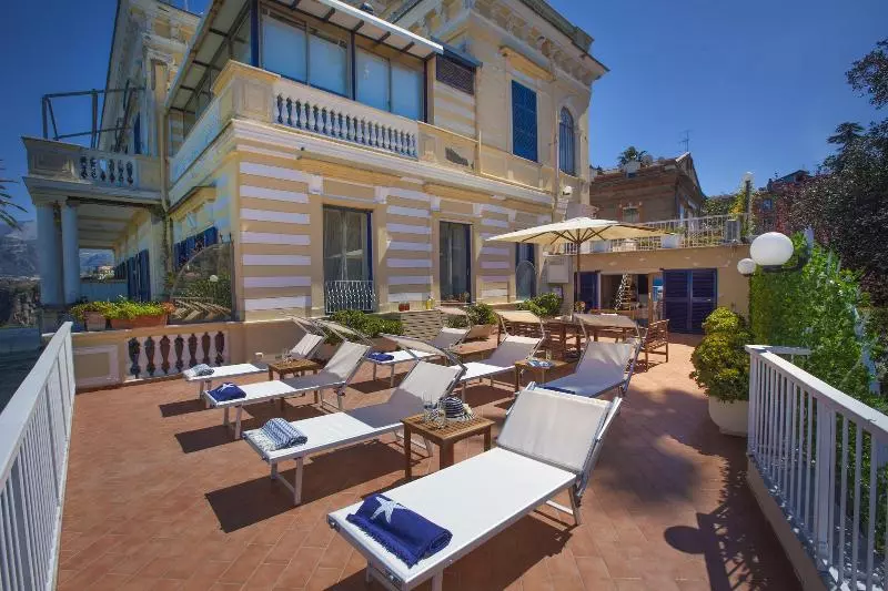 Villa La Terrazza Suites
