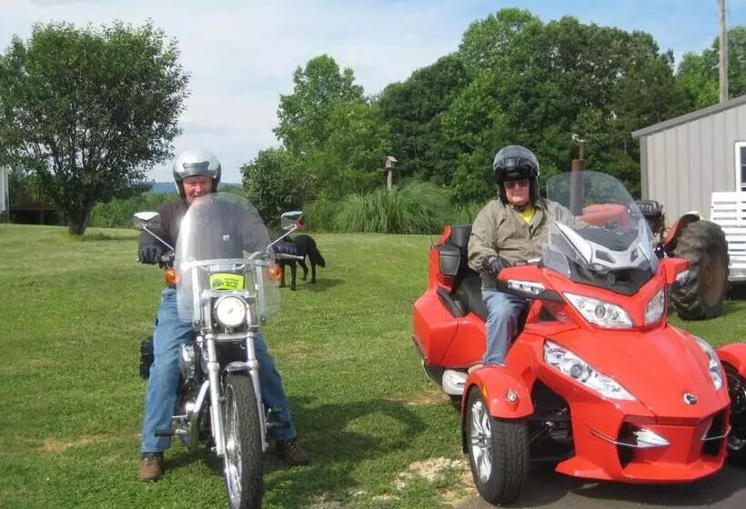 Wolf Creek Farm B&b And Motorcycle Manor At Wolf Creek Farm, Llc