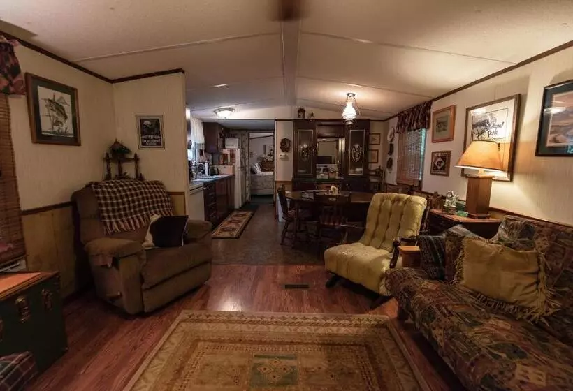 Wolf Creek Farm B&b And Motorcycle Manor At Wolf Creek Farm, Llc