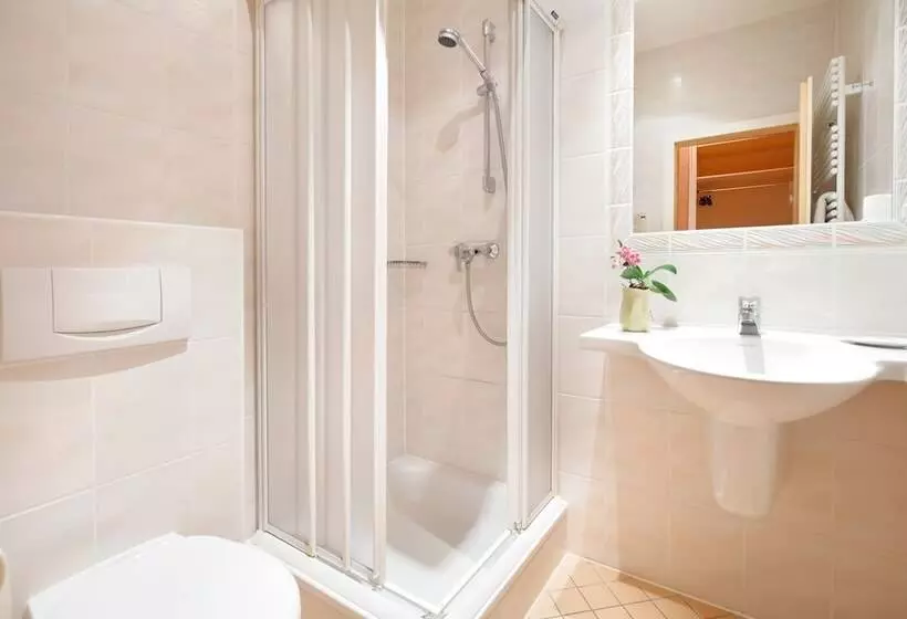 Hotelli Hôtel Gruber