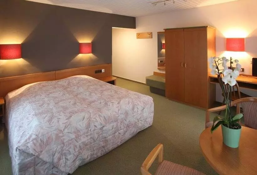 Hotelli Hôtel Gruber